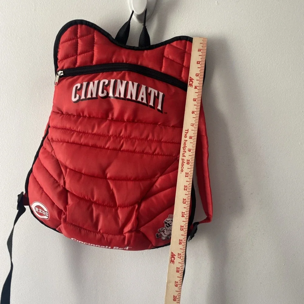 Cincinnati Reds MLB Catcher's Chest Protector Backpack Stadium Giveaway PROMO